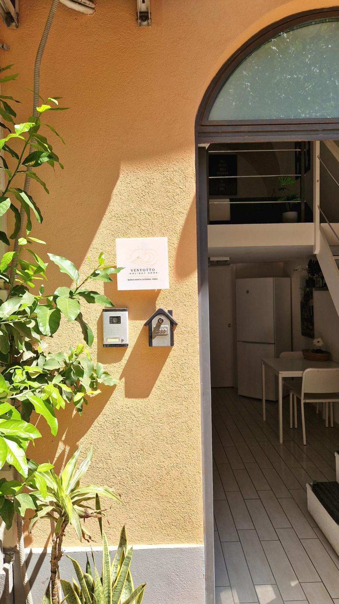 Borgo Santa Caterina - Fiera "Ventotto Holiday Home" Catania Bagian luar foto